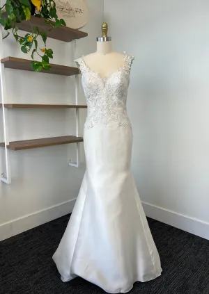 B / Maggie Sottero Elodie Size 12